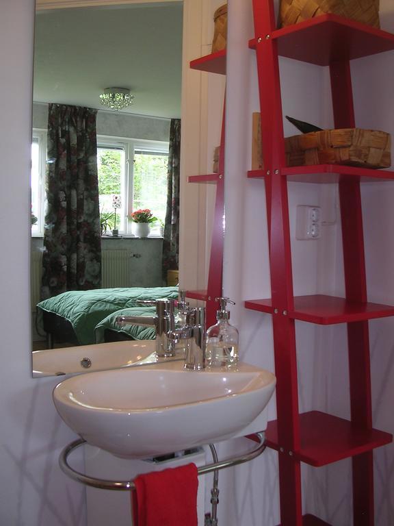 Apartamento Bo hos Nancy i Ölme Kristinehamn Exterior foto