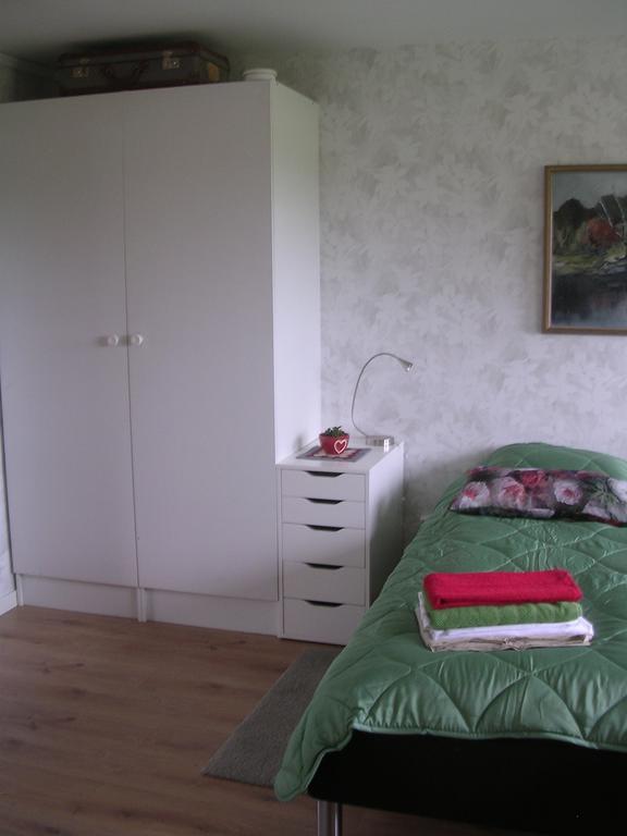 Apartamento Bo hos Nancy i Ölme Kristinehamn Exterior foto