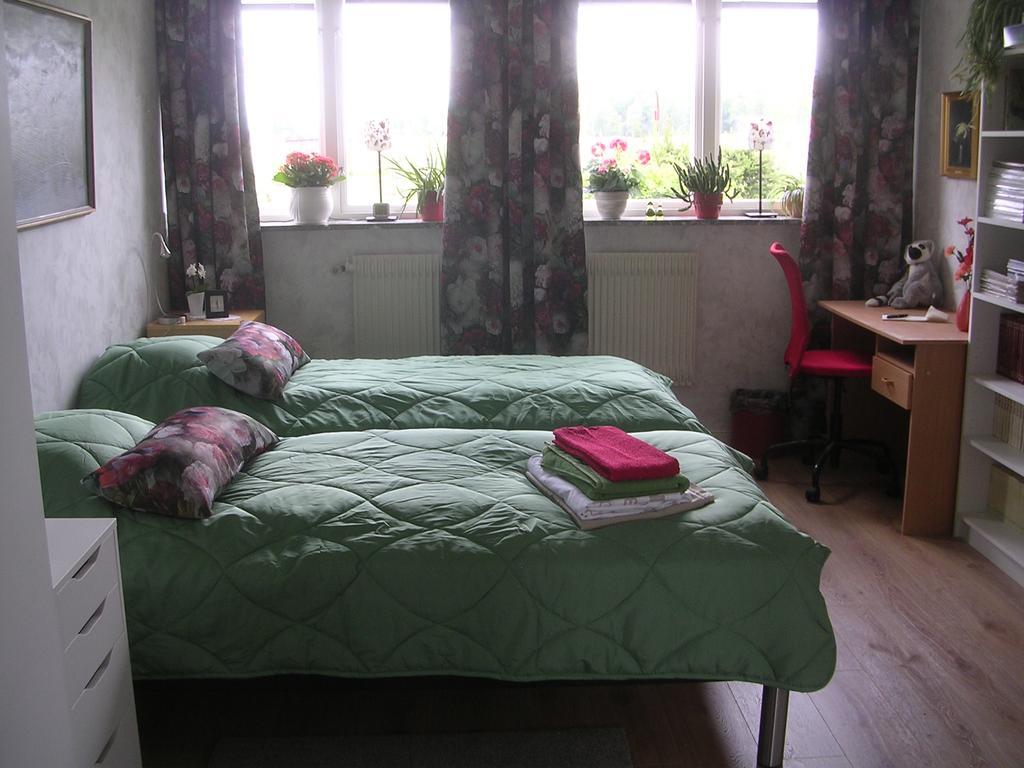 Apartamento Bo hos Nancy i Ölme Kristinehamn Exterior foto