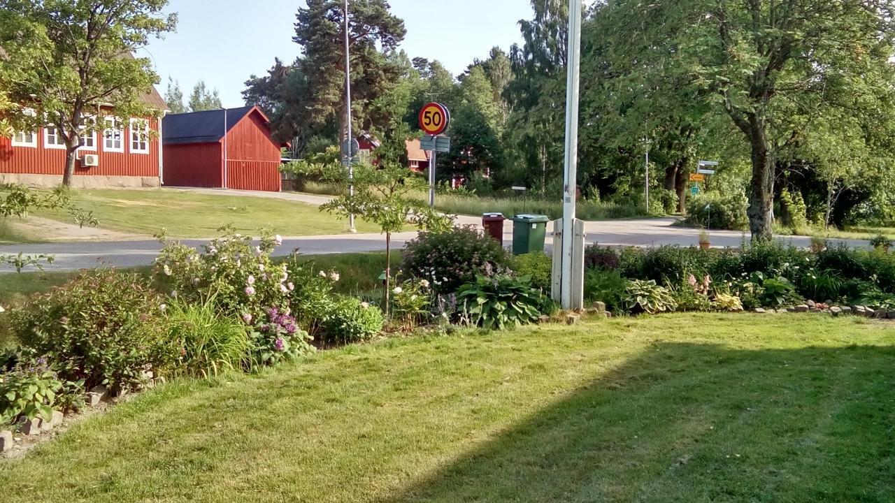 Apartamento Bo hos Nancy i Ölme Kristinehamn Exterior foto